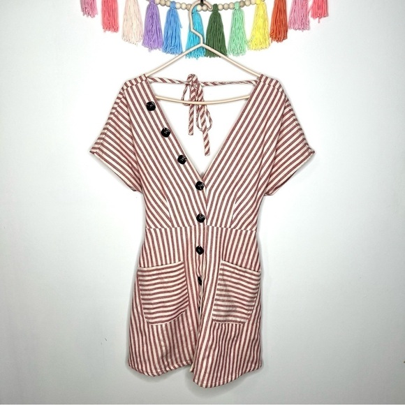 Moon River Red and Cream Stripe Button Front Mini Dress Size Medium - Picture 4 of 16